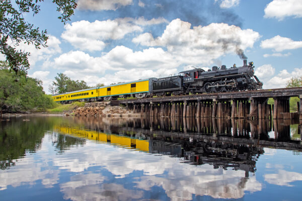 fish-eating-creek-florida-steam-train-rides